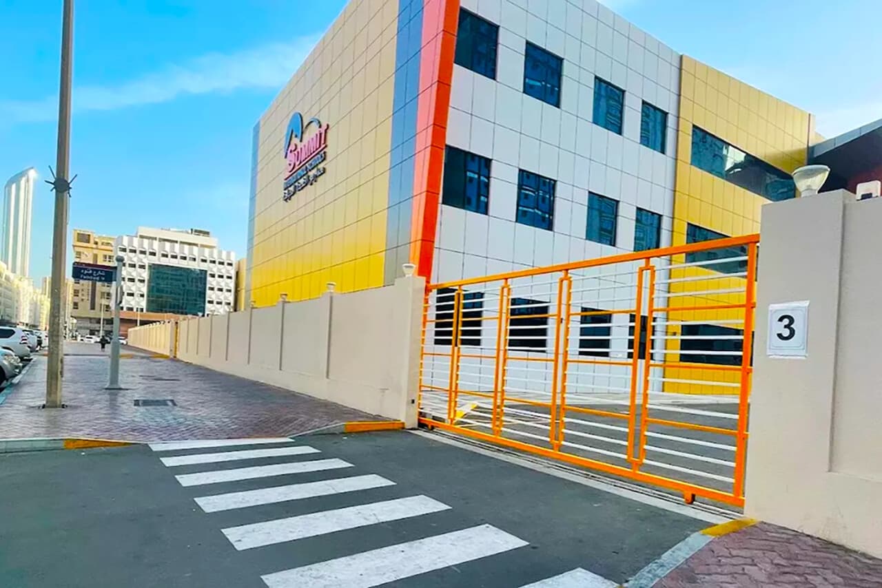 Summit International School